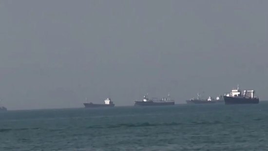 突发：伊朗多地传出爆炸声，“美军指挥中心和空军基地被摧毁”！霍尔木兹海峡通航量骤降！风险资产大反攻！